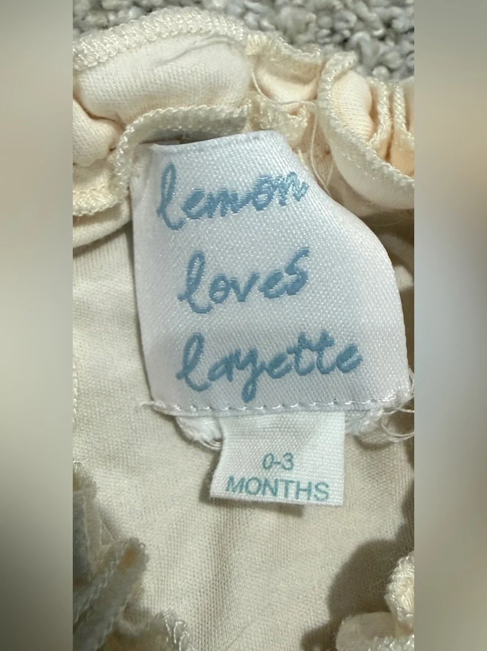 Lemon Loves Layette Baby Girl Ruffle Romper and Bow Set size 0-3M